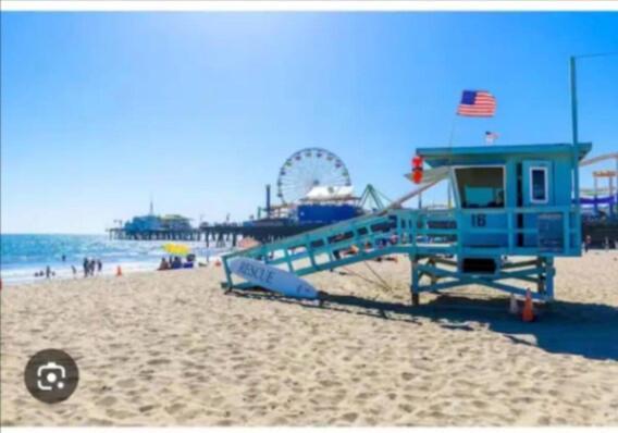 Apartment Walk To Santa Monica Pier Boardwalk Venice *